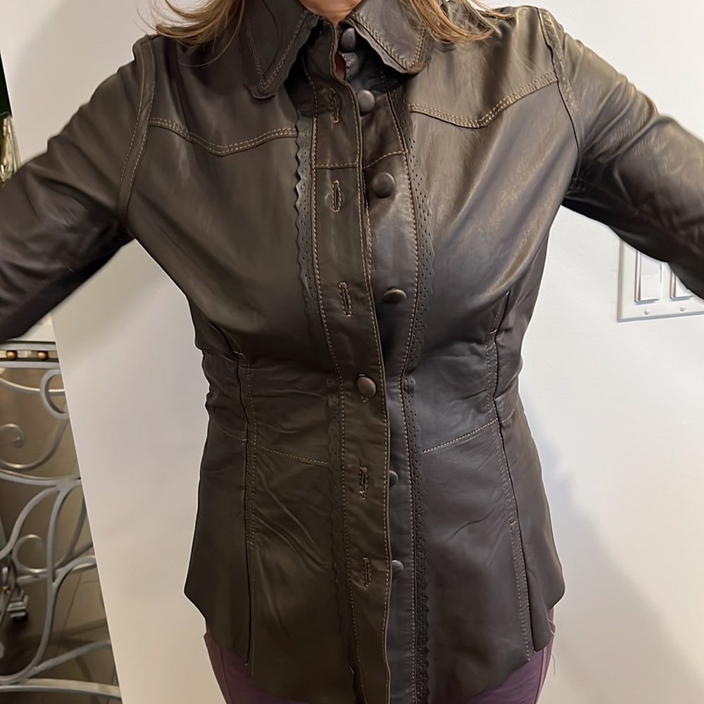 Chaudry Lamb leather brown jacket scalloped edges